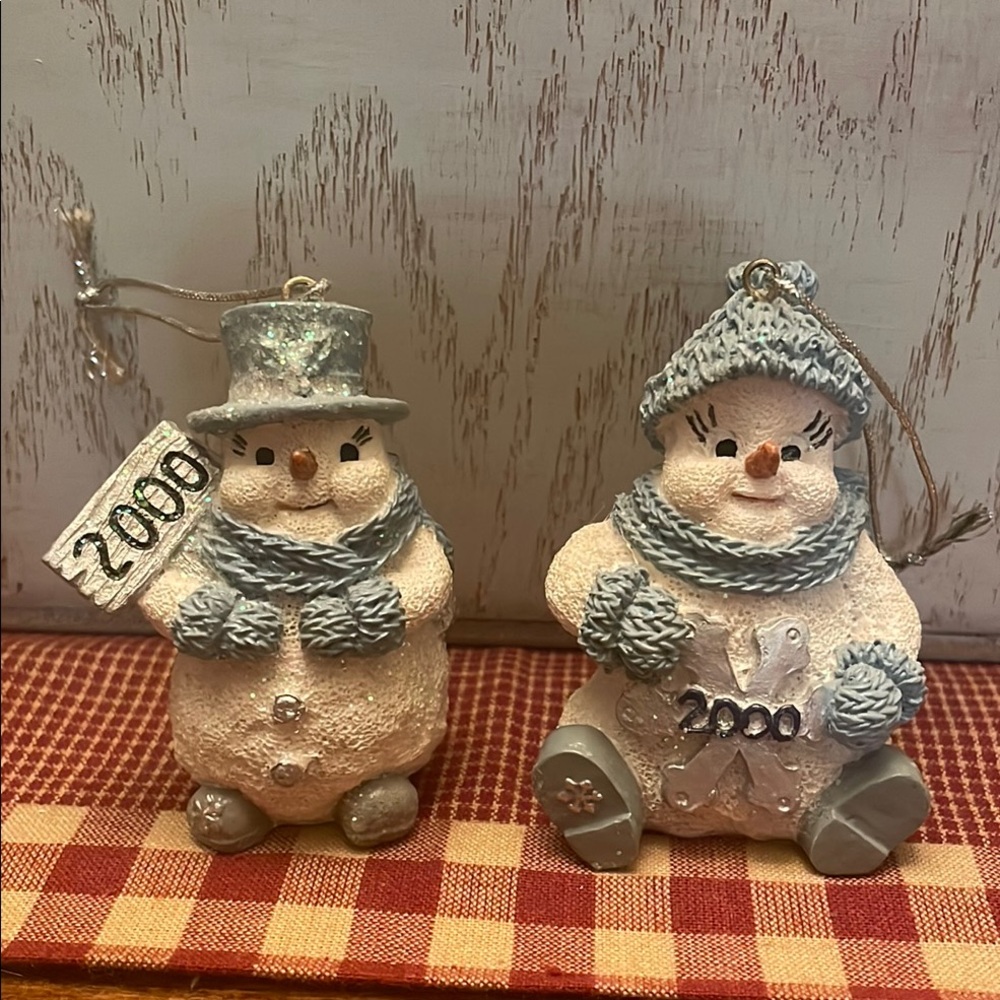 2000 Snow Buddies Ornaments (2)